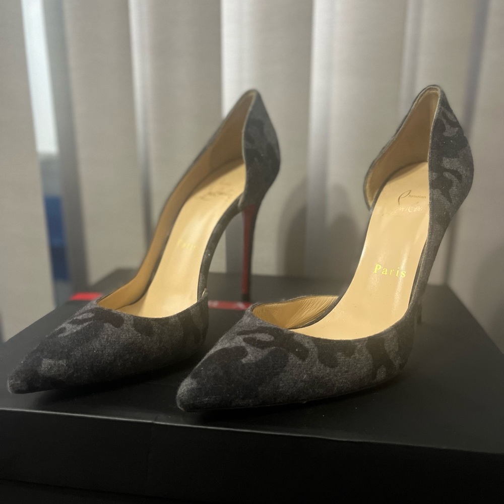 Christian Louboutin Heels Authentic send best offer